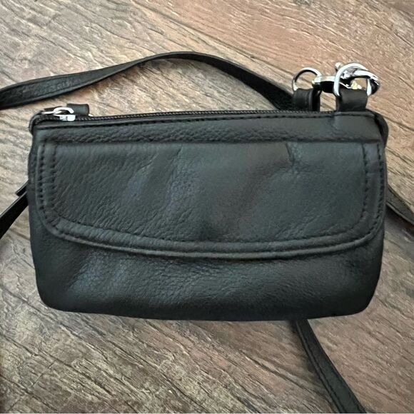Ameri Leather Crossbody Small Purse Black
Detachable/Adjustable Strap - Picture 14 of 16